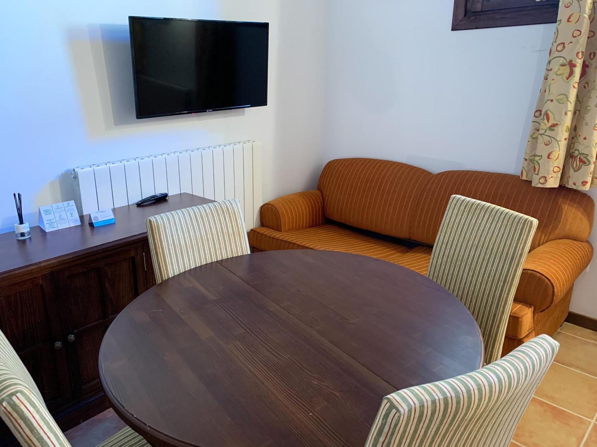 Apartamentos Jaca Badaguas 3000 Экстерьер фото